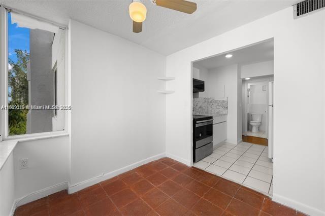 Building Photo - 250 180th Dr