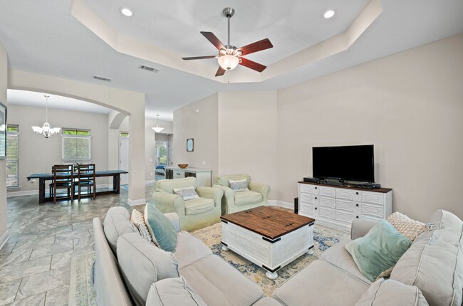 Building Photo - 2234 Avenida De Sol