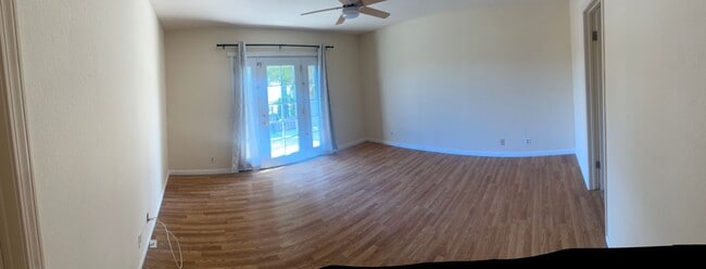Building Photo - Celebrate 4th of July in Canyon Lake from your 3 bedroom / 2 Bath home with Lake View!