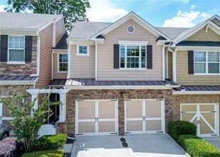 Building Photo - 6022 Mayfield Way SE