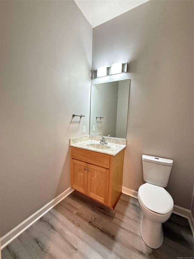 Building Photo - 115 Sheldon Ct