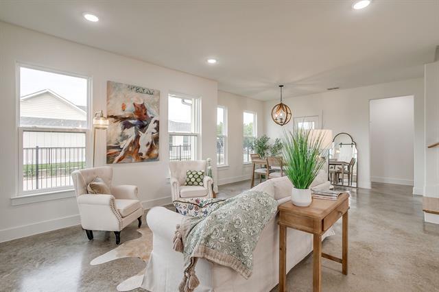 Building Photo - 209 Wood Ct