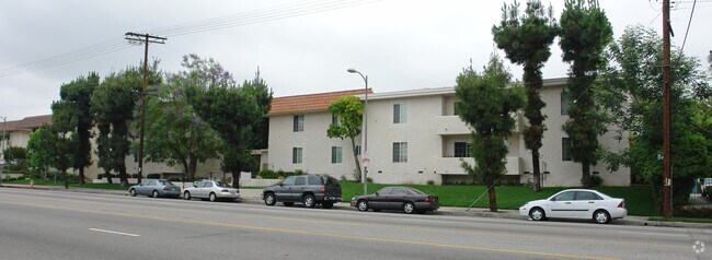 Building Photo - Nordhoff Apartments
