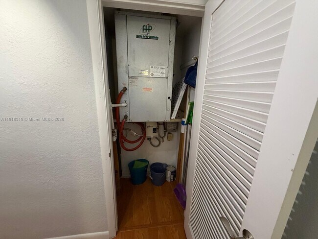 Building Photo - 630 Layne Blvd