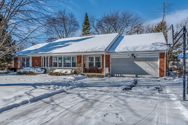 Building Photo - 313 Alschuler Dr