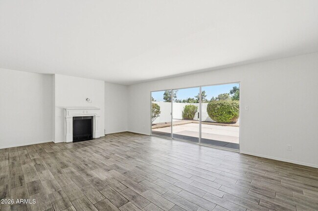 Building Photo - 7238 E Joshua Tree Ln