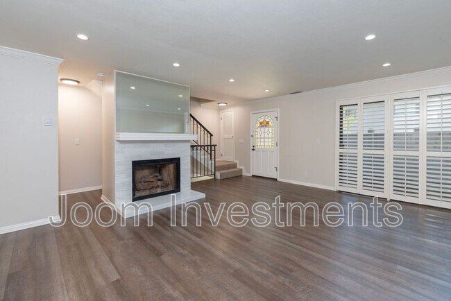 Building Photo - 444 S Los Robles Ave