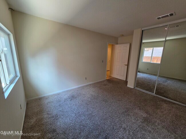 Building Photo - 5175 Capri Ct