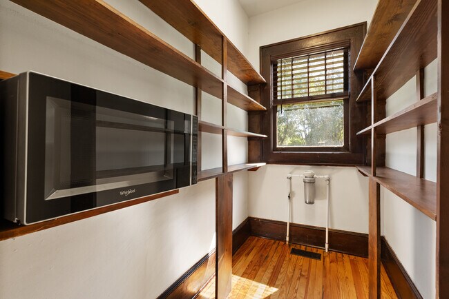 Building Photo - McCullough Heights