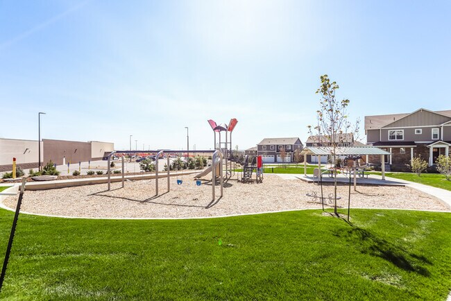 Building Photo - 13451 Oneida Ln