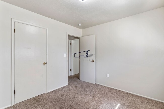 Building Photo - 2151 N 5700 E