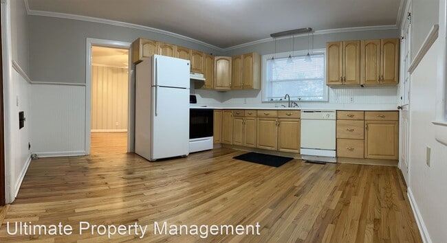 Building Photo - 3 br, 1 bath House - 2024 Adams Street