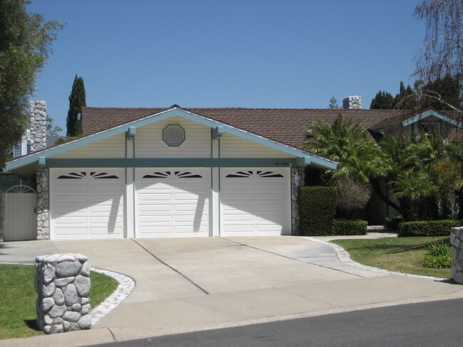 Primary Photo - 18511 Durfee Circle