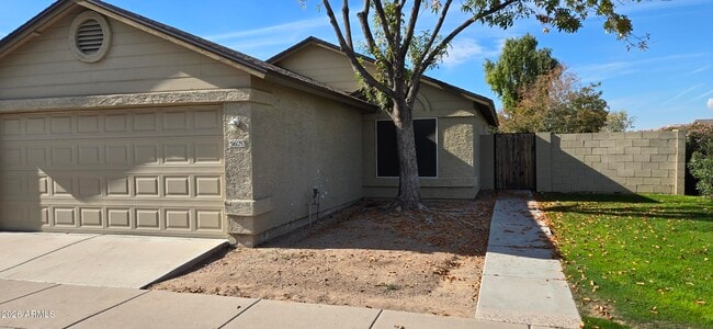 Building Photo - 5620 S 42nd St