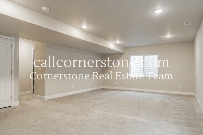 Building Photo - 10565 Summer Rdg Dr