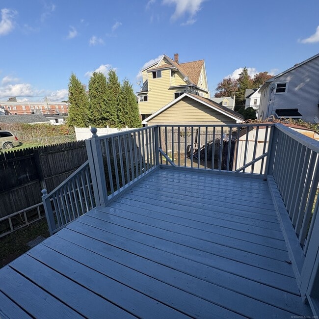 Building Photo - 45 Birdsey St