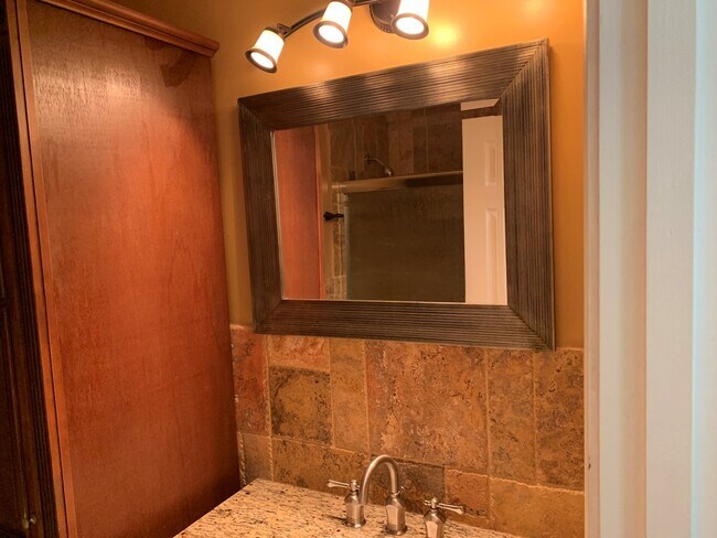 Building Photo - 1161 Regency Dr