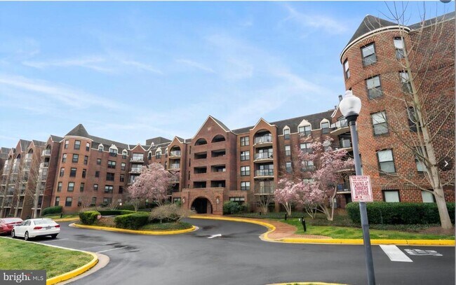 Building Photo - 2100 Langston Blvd.