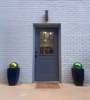 Building Photo - 9021 Par Dr