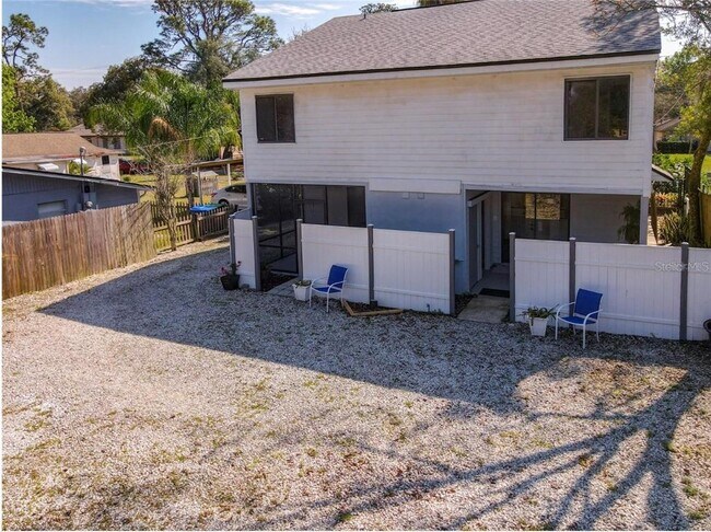 Building Photo - 5329 Blue Grass St