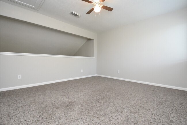 Building Photo - 21603 Falvel Lake Dr