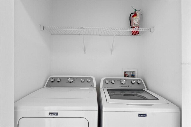 Building Photo - 102 Chelsea Dr