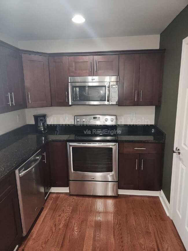 Building Photo - 52 Kirby Rd