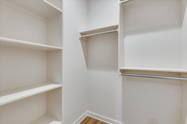 Building Photo - 221 Gowen St
