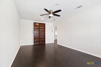 Building Photo - 115 Da Gama Dr