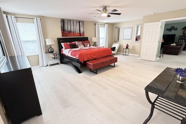 Building Photo - 645 Kettering Rd