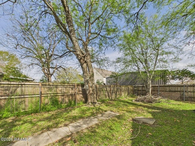 Building Photo - 419 Cleveland St