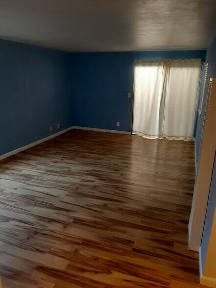 Building Photo - 1106 Eureka Ln