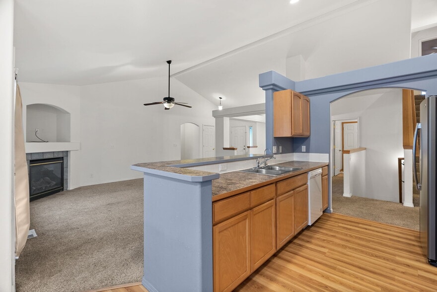 Building Photo - 5957 N Saint Croix Dr