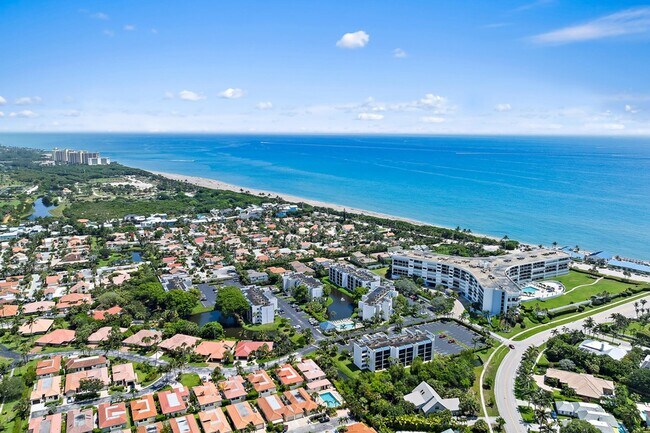 Building Photo - 1605 S US Hwy 1