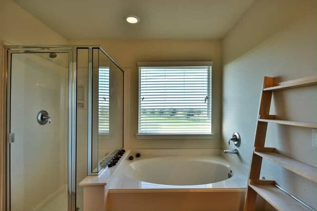 Building Photo - 3205 Victorian Manor Ln