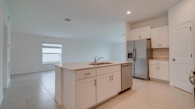 Building Photo - 4019 San Clemente Ct