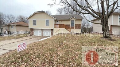 Building Photo - Huge 4 Bedroom, 2 Bathroom in Independence!