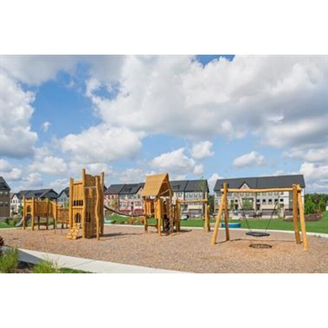 Building Photo - 822 Teacher Mitchell Rd