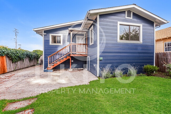 Building Photo - 891 57th St