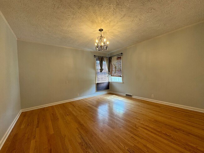 Building Photo - Home for Rent!