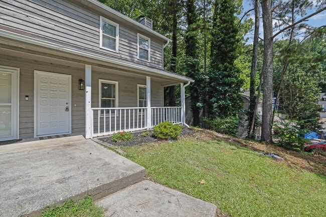 Building Photo - 4520 Coopers Creek Cir SE