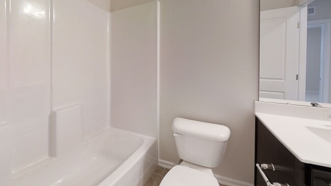 Building Photo - 103 Silver Fir Ln