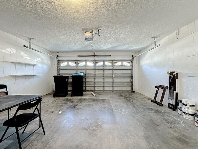 Building Photo - 13642 Emeraldview Dr