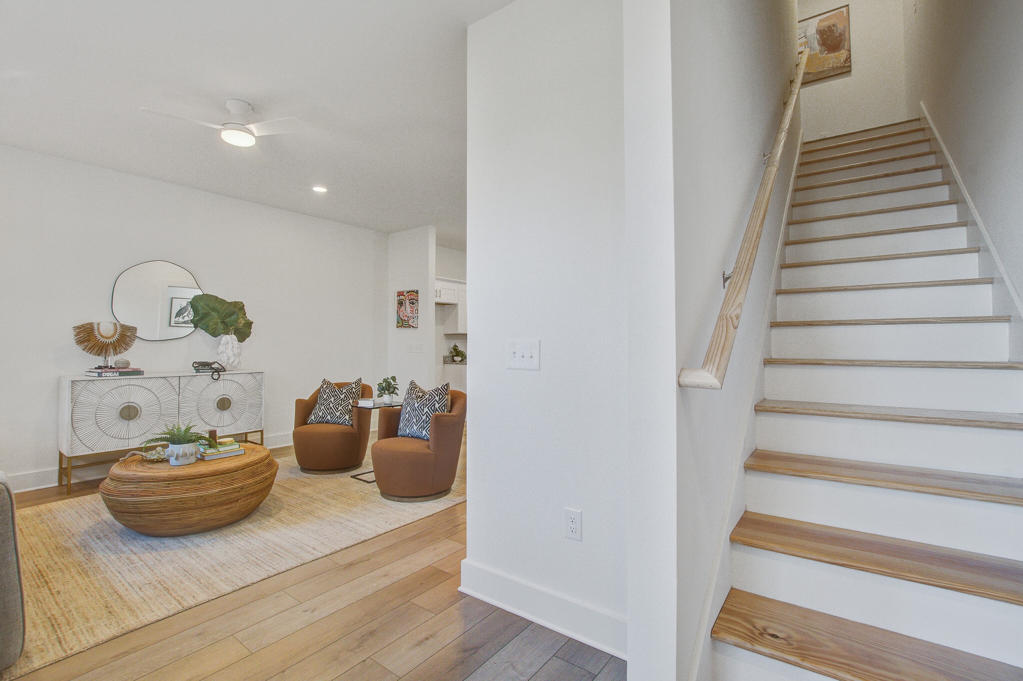 Building Photo - 2161 W Jimtown Dr