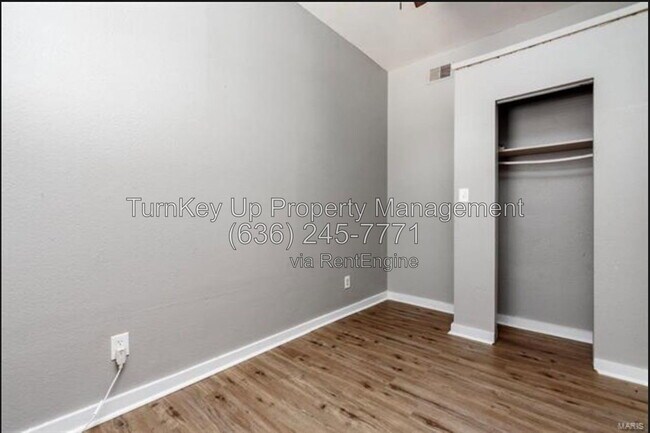 Building Photo - 4005 S Grand Blvd