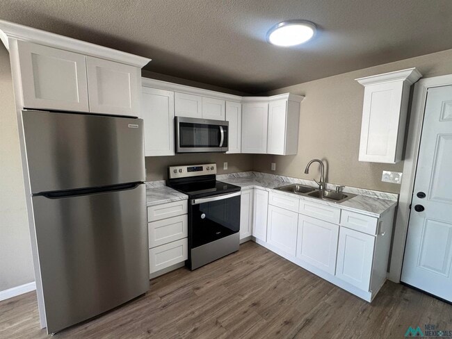 Building Photo - 911.5 Bullock Ct