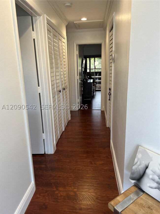 Building Photo - 141 SW 96th Terrace