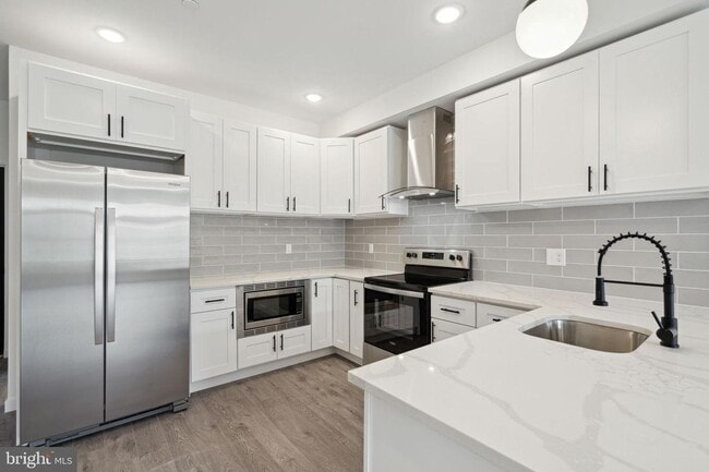 Building Photo - 5633 Warrington- New Construction 3 Bedroo...