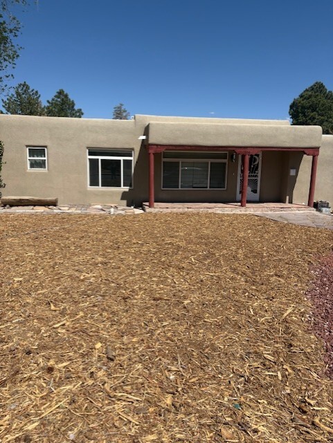 Primary Photo - 709 Sundown Pl SE