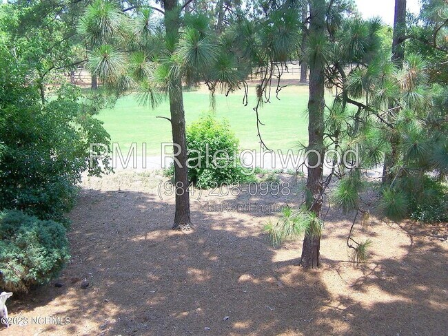 Building Photo - 220 Foxkroft Dr